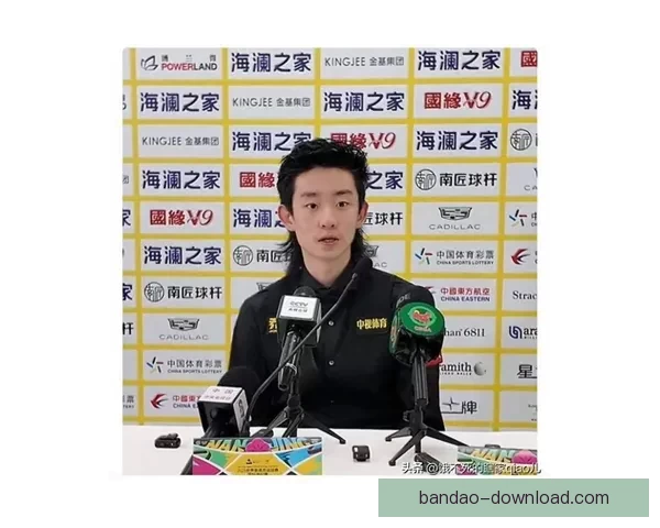 吴宜泽比赛15小时遭两次中断女球迷冲场质问收费直播合理性